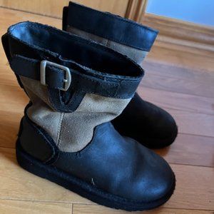 UGG kids boot